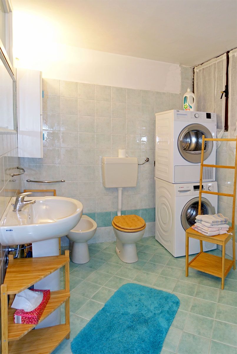 Helles Badezimmer